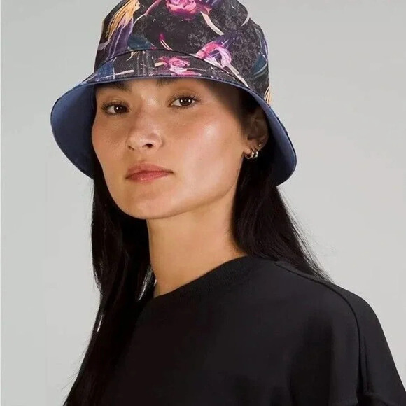 NWT Lululemon Both Ways Reversible Bucket Hat Cap Size M/L Water Drop Unisex main image 10